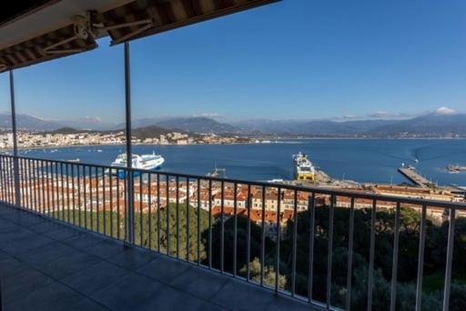 Appartement Avec Vue Mer Exceptionnelle Ajaccio  Zewnętrze zdjęcie